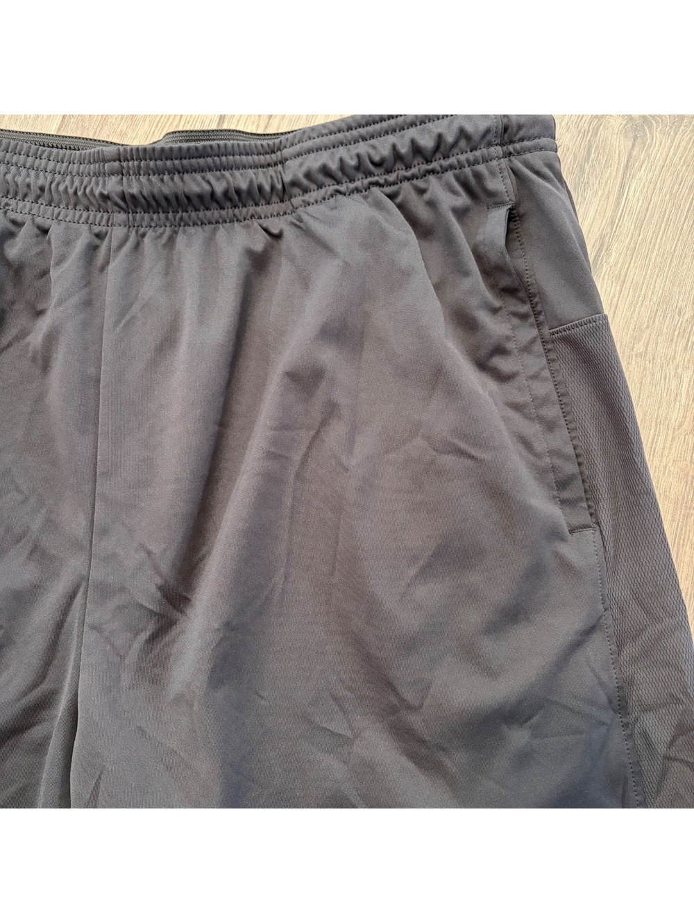 Reebok Men's Black Athletic Shorts XL - Picture 3 of 8